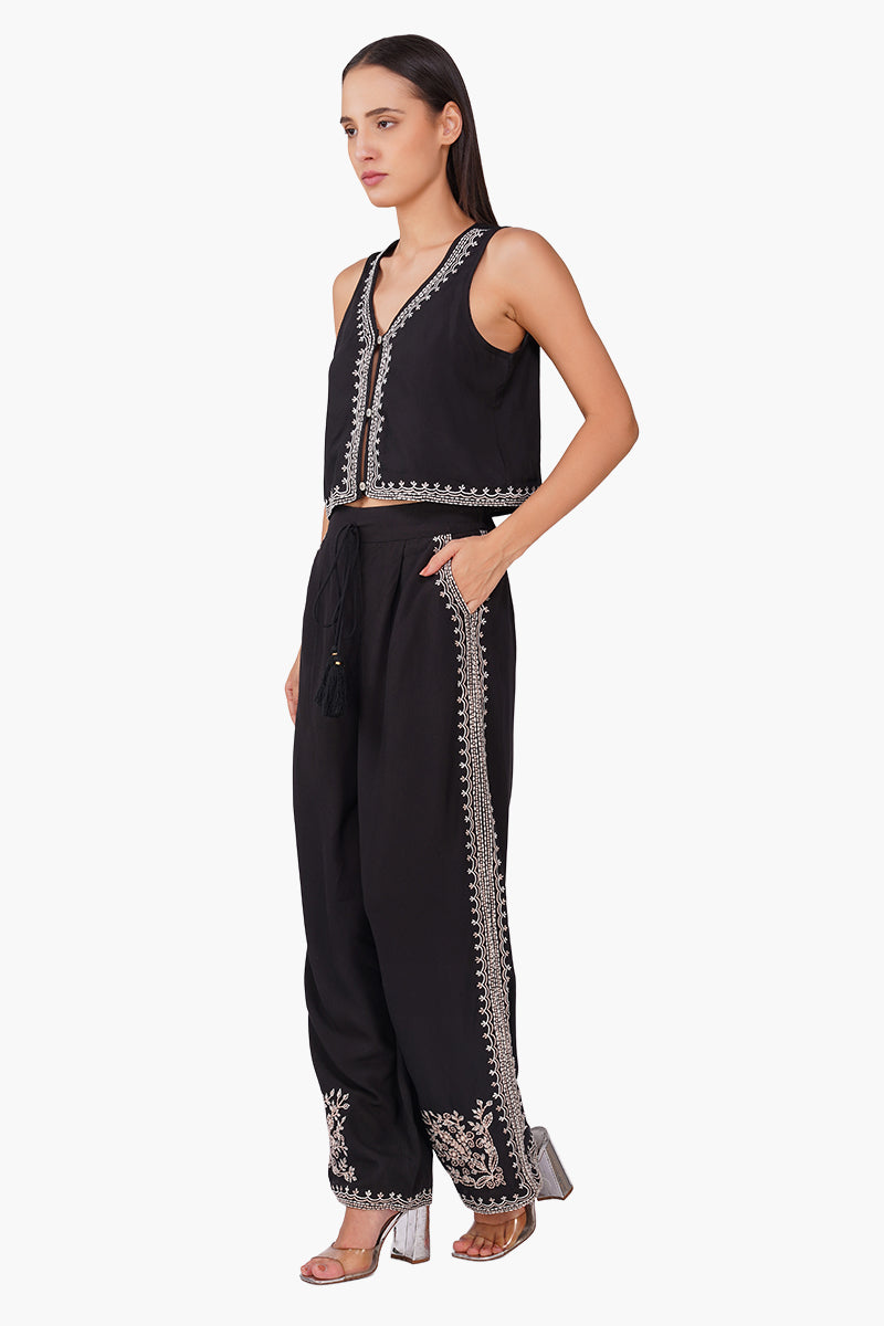 Set of 6 Monochrome Muse Embroidered Top (S, M & L)