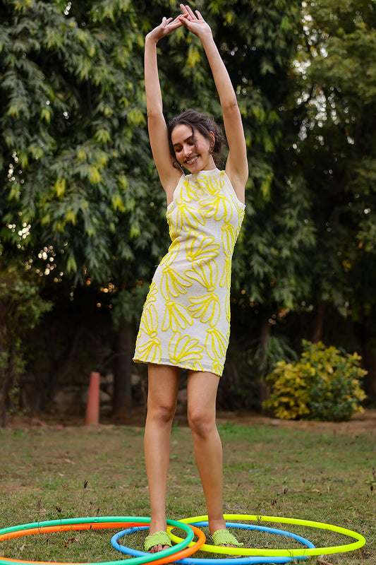 Set of 6 Sunset Banana Embroidered Bodycone Dress(S, M & L)