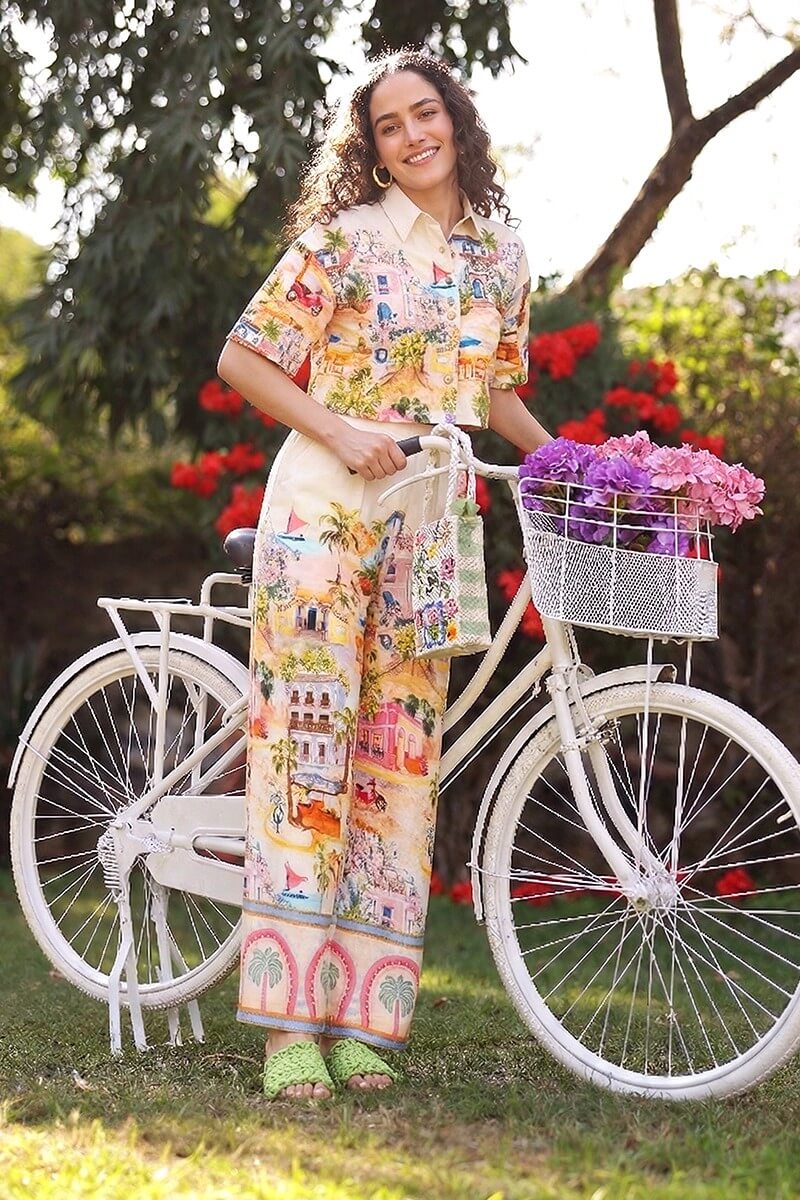 Set of 6 Summer Escape Vacation Print Crop Shirt(S, M & L)