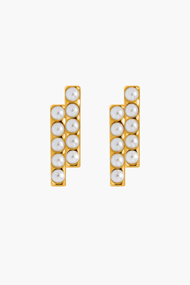 The Trafalgar Studs